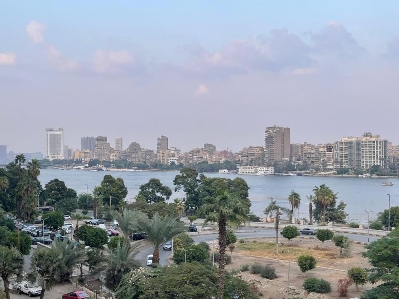 In Giza Beside Four Seasons Apartment